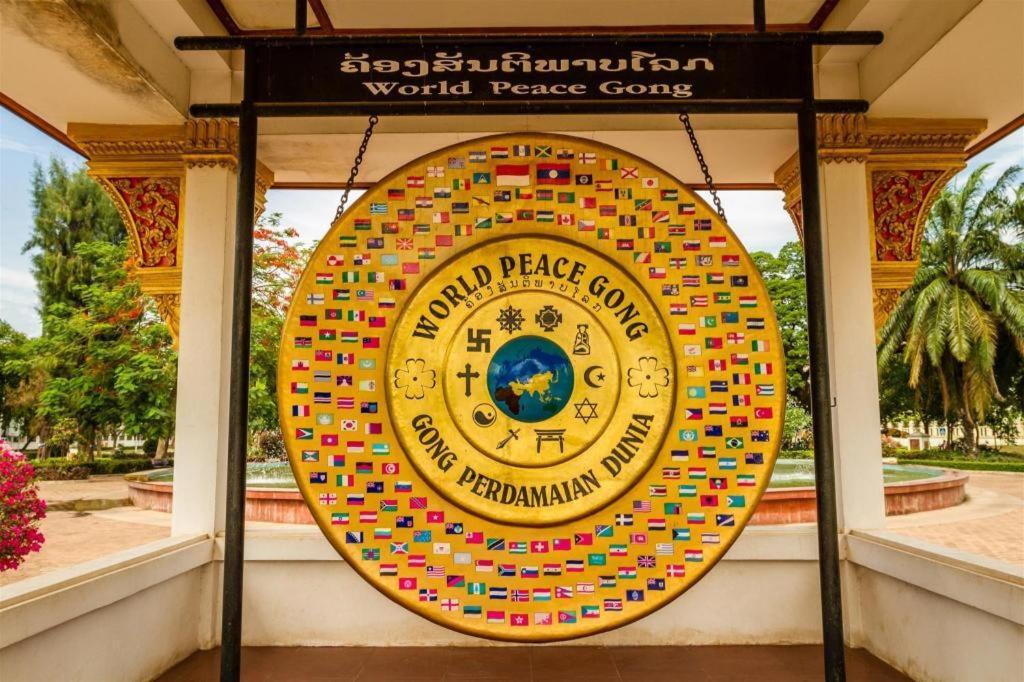 Hotel Sea Ambon Buitenkant foto